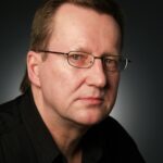 Man Wearing Eyeglasses